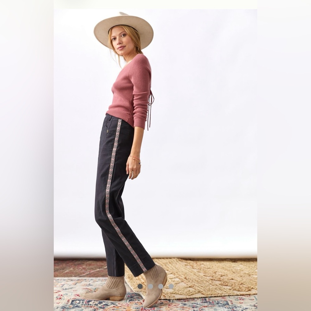 Tapered Side Stripe Pants